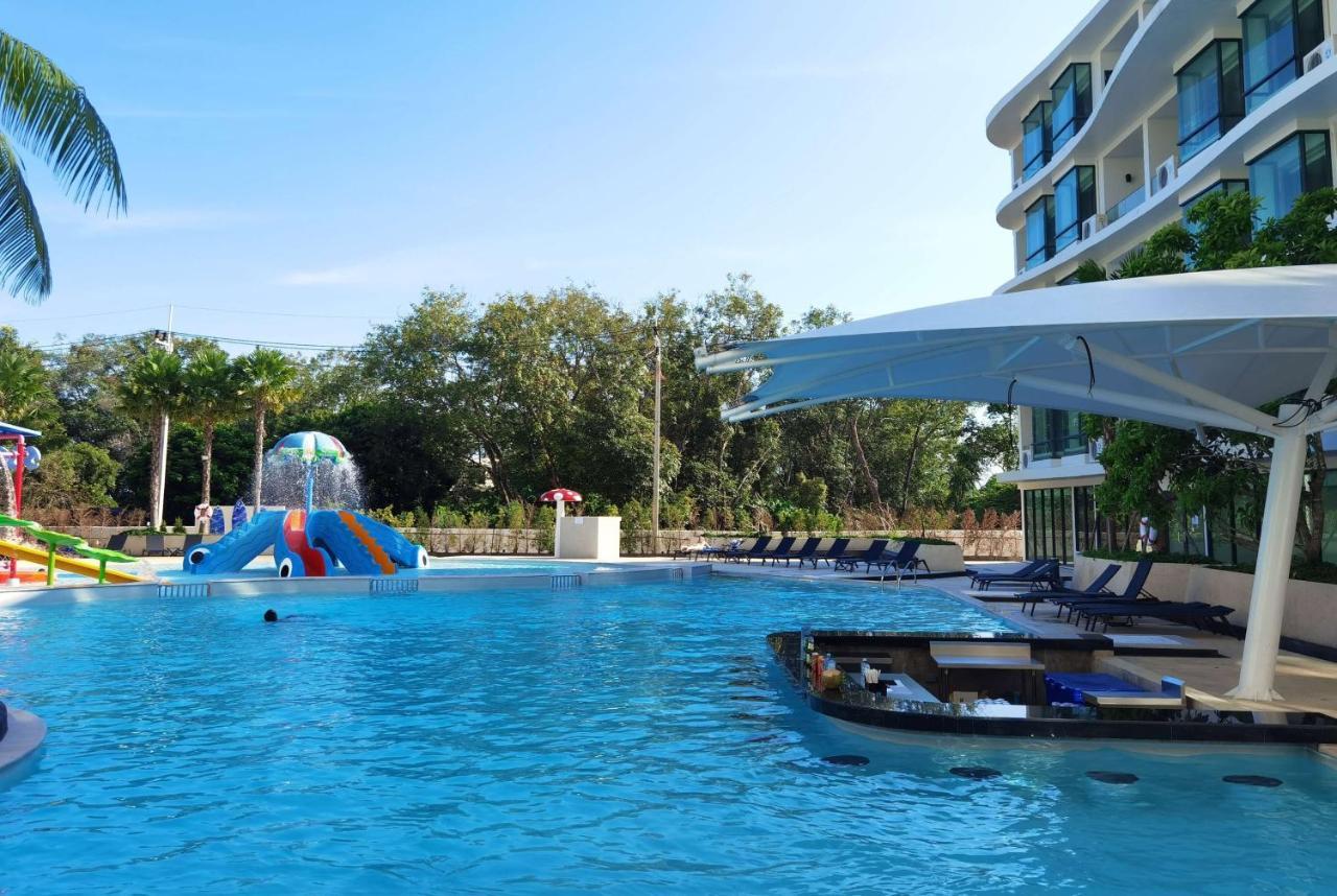 Wyndham La Vita Rawai Phuket Extérieur photo