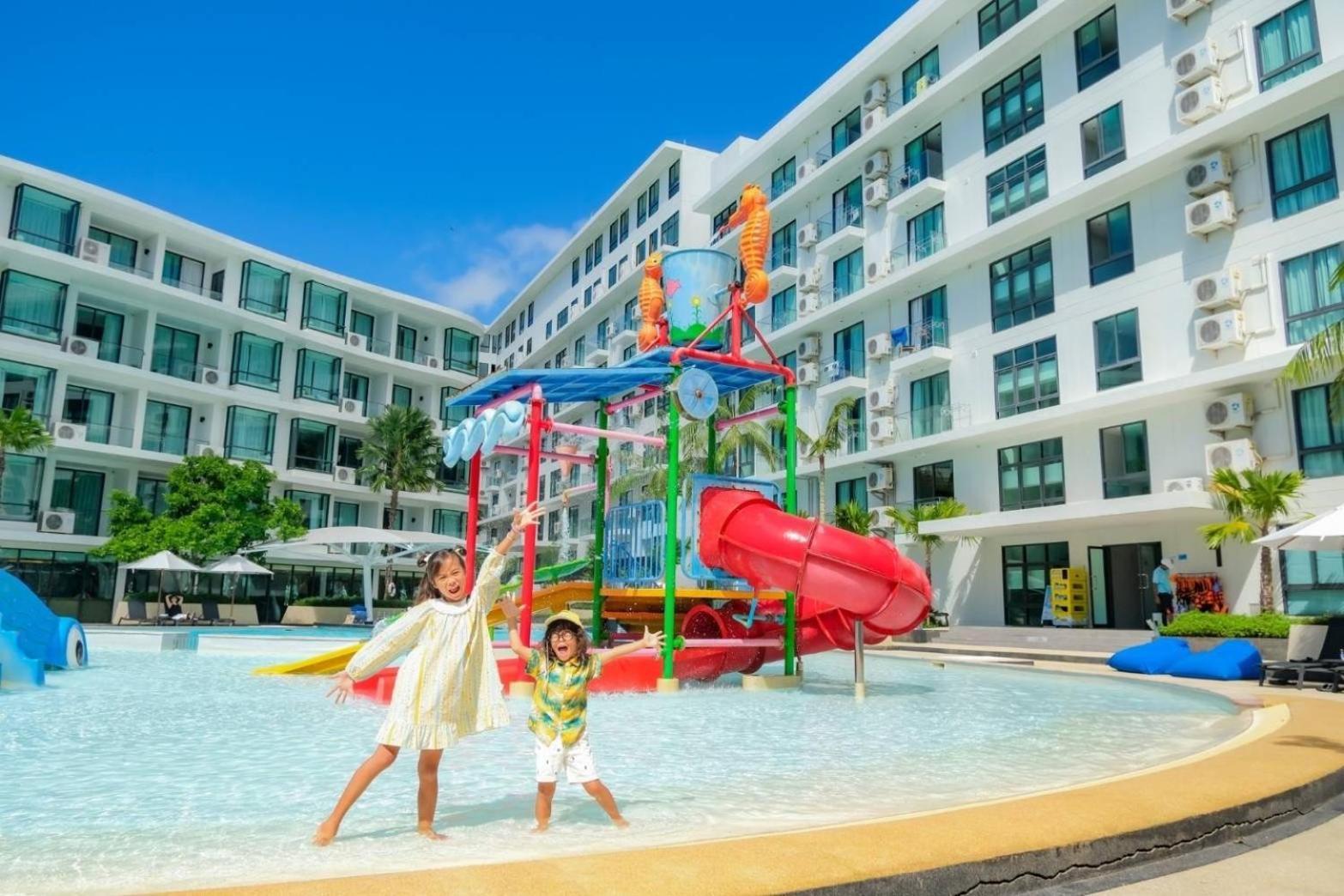 Wyndham La Vita Rawai Phuket Extérieur photo