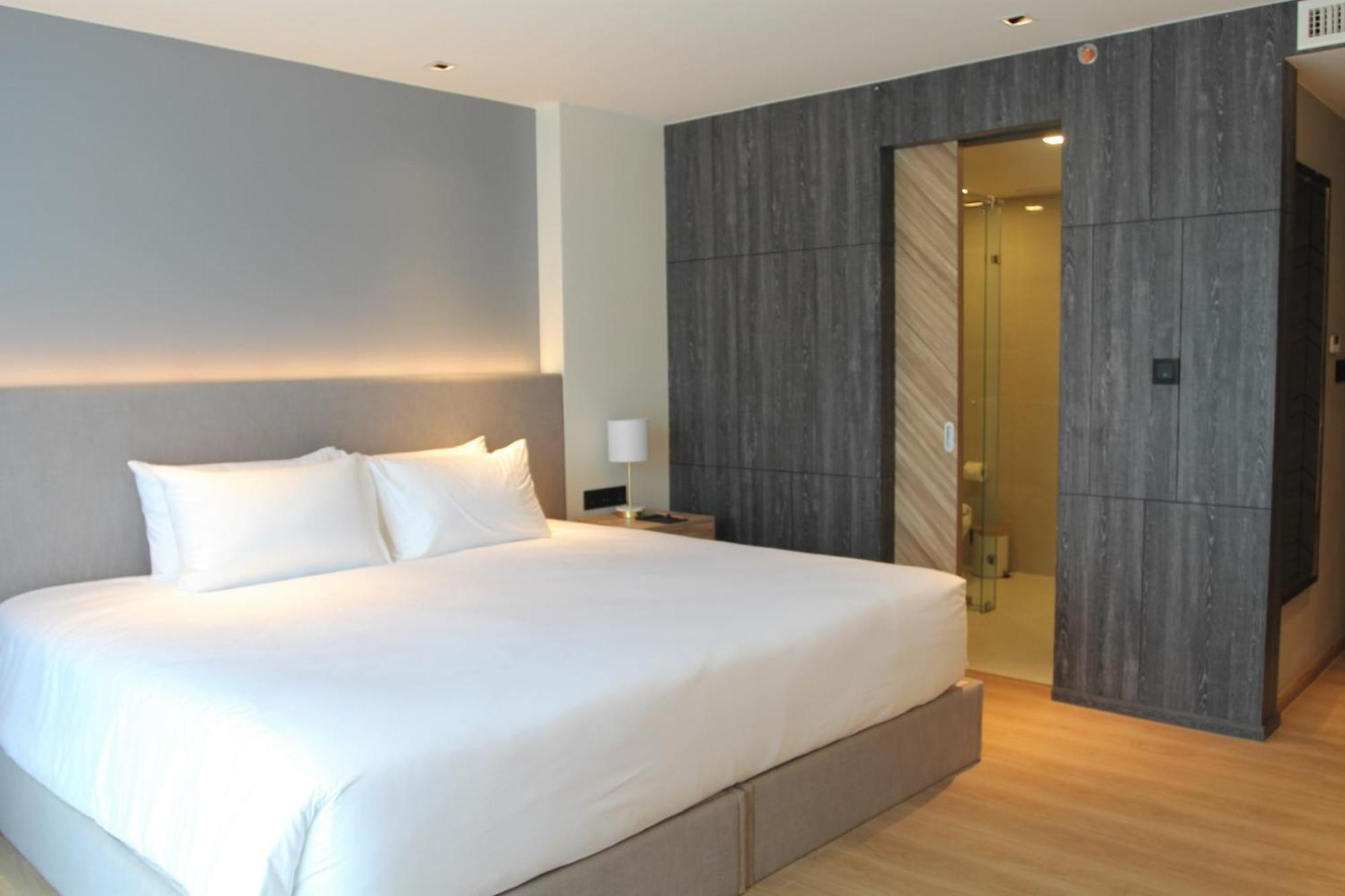 Wyndham La Vita Rawai Phuket Extérieur photo