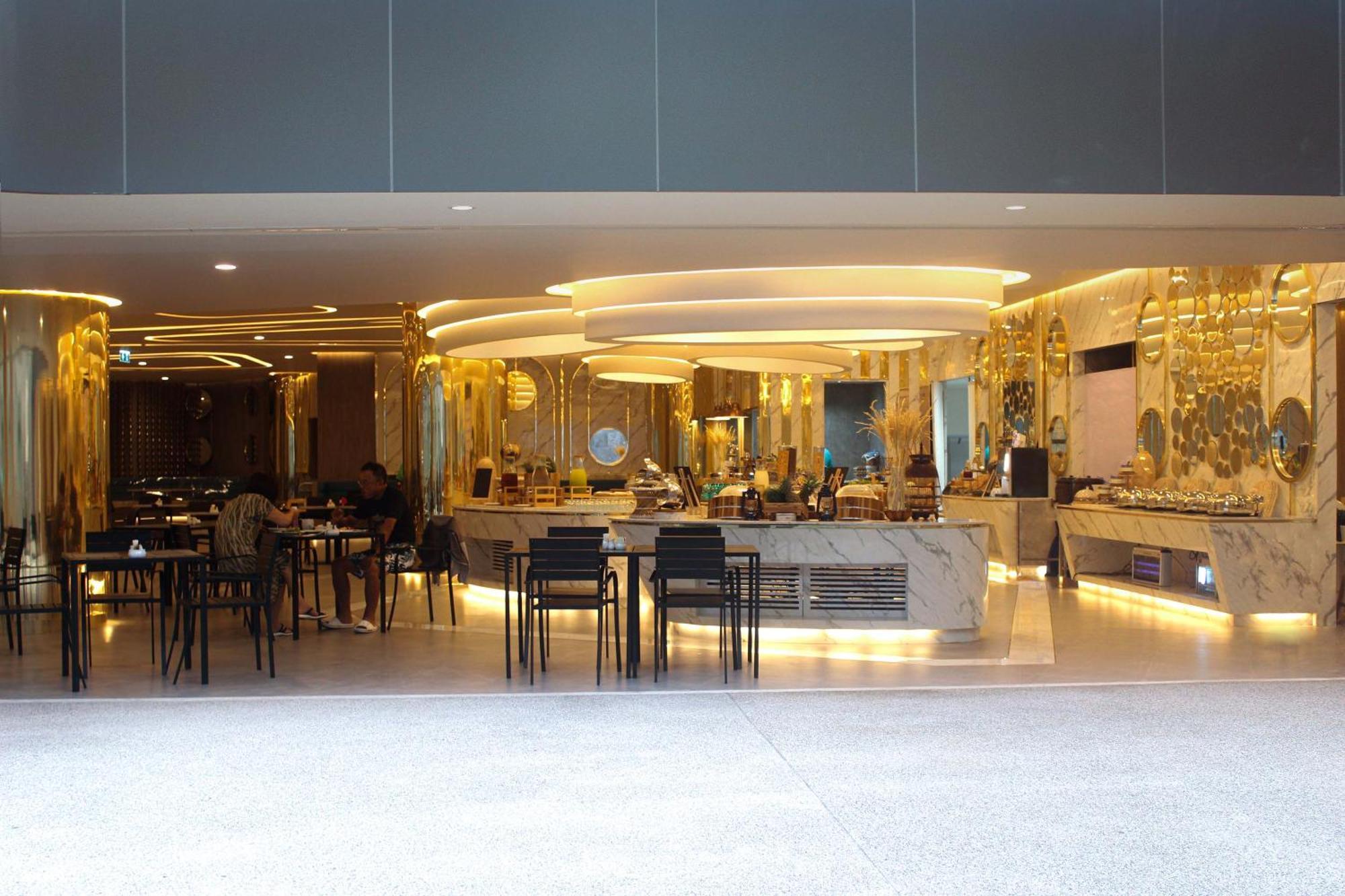 Wyndham La Vita Rawai Phuket Extérieur photo