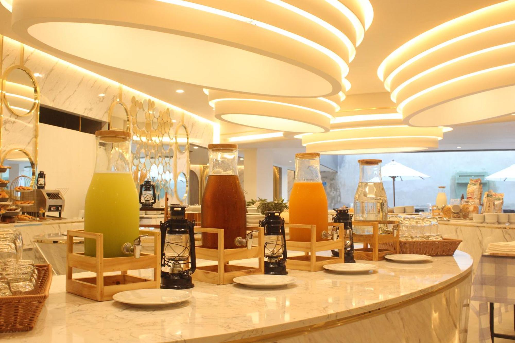 Wyndham La Vita Rawai Phuket Extérieur photo