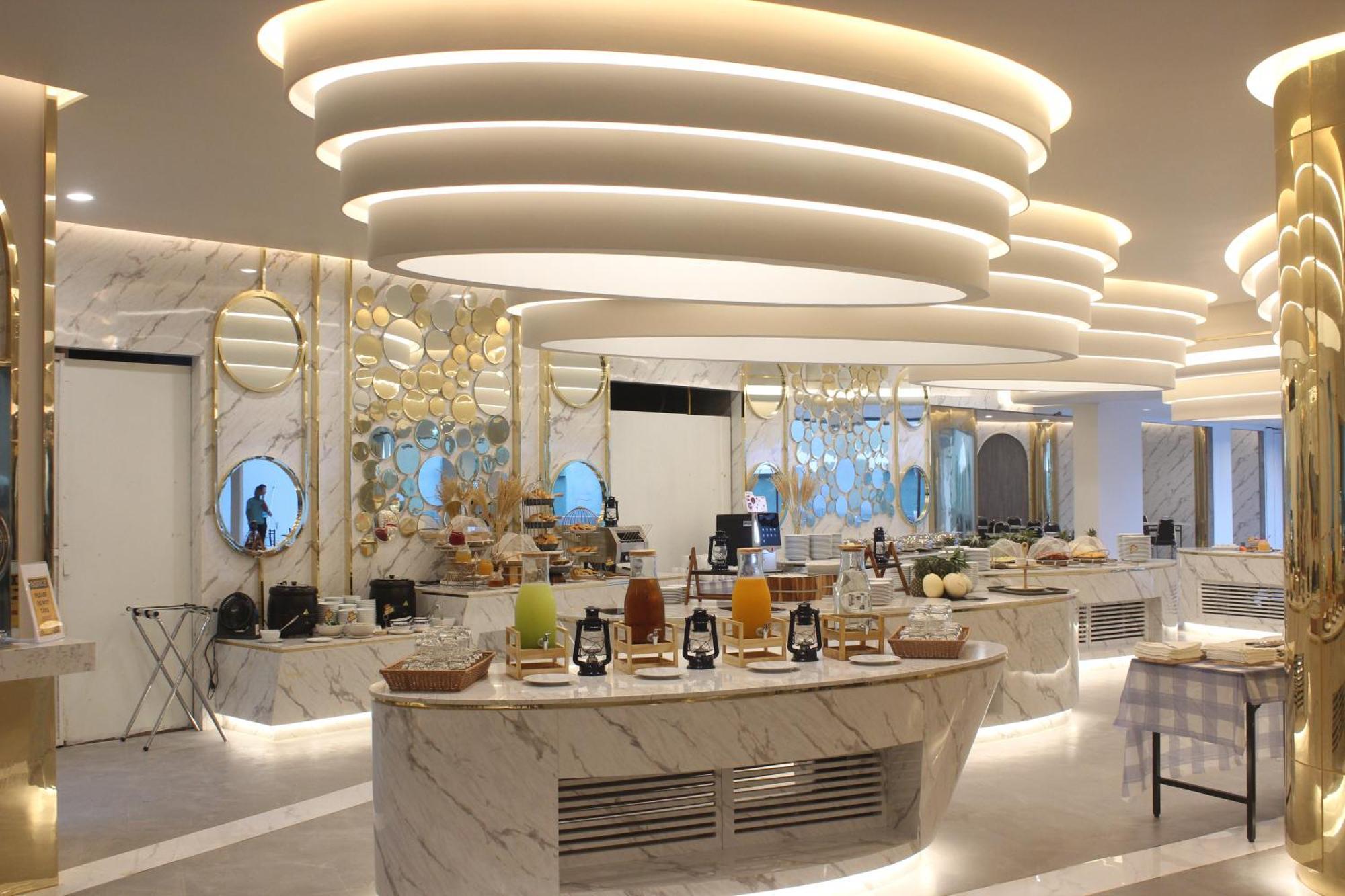 Wyndham La Vita Rawai Phuket Extérieur photo